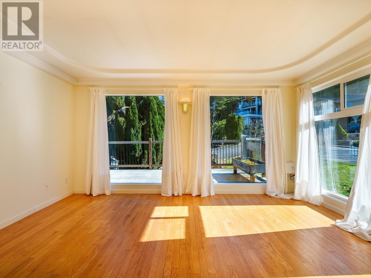 2555 Passage Drive, Coquitlam, British Columbia  V3H 3G4 - Photo 33 - R2971709