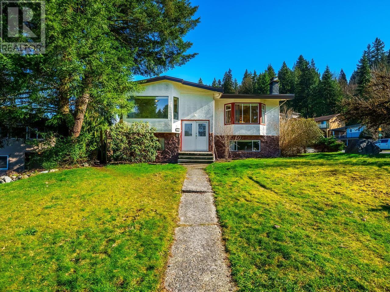 Property at 2555 PASSAGE DRIVE image 2