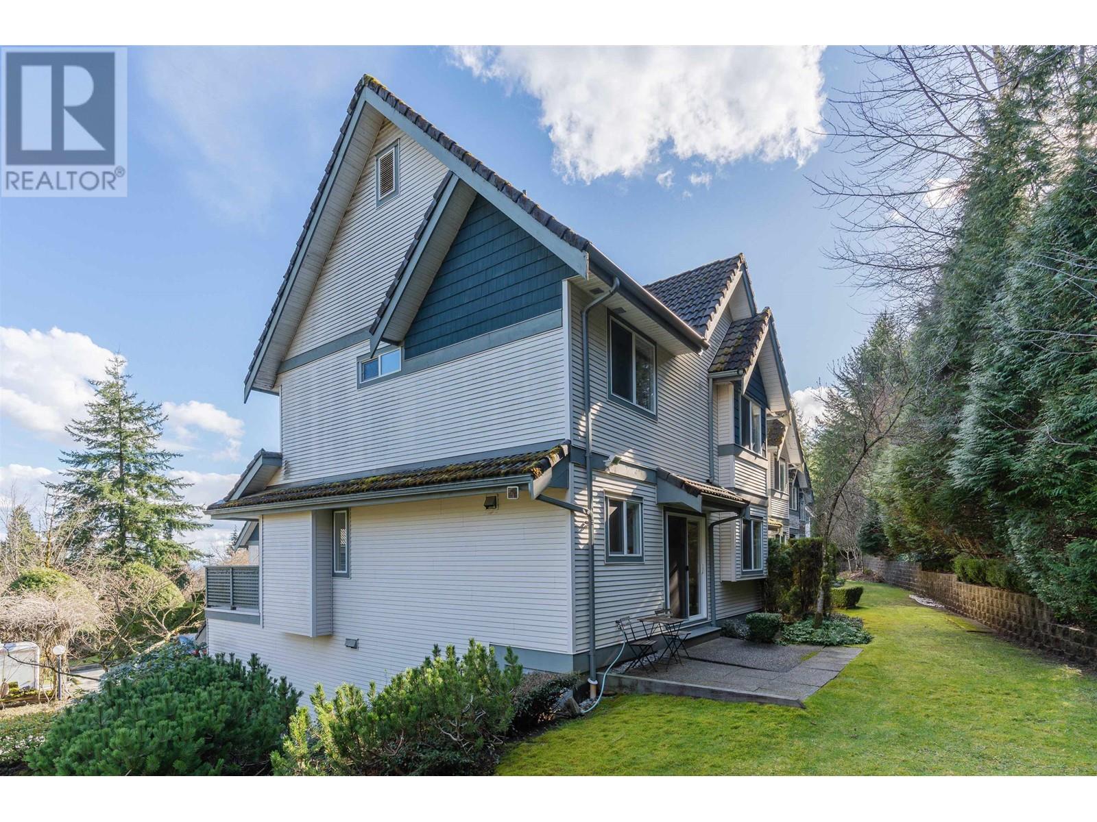 Property at 7 2382 PARKWAY BOULEVARD image 3