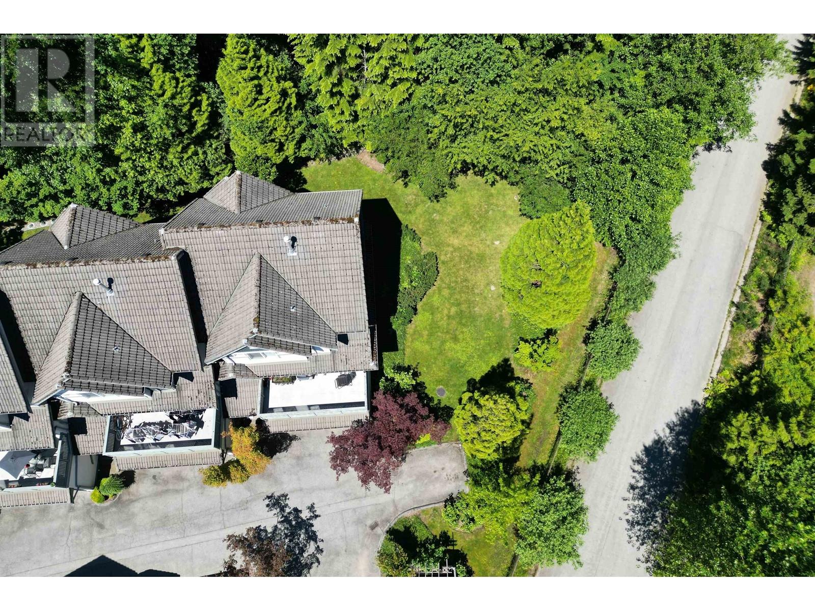 Property at 7 2382 PARKWAY BOULEVARD image 5
