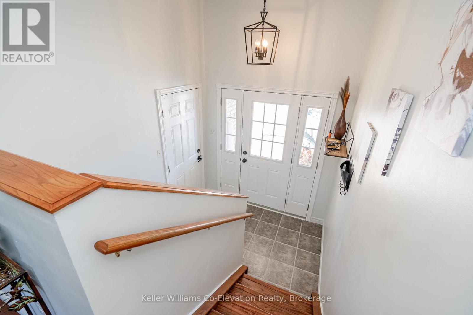 Property at 9 MACKENZIE COURT image 5