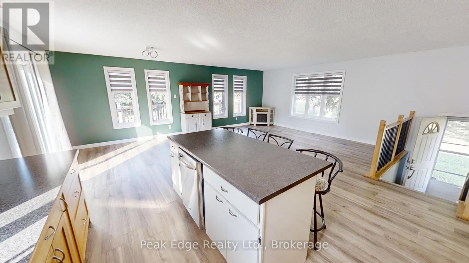 9840 Baseline Road, Minto, Ontario  N0G 1M0 - Photo 18 - X12032417