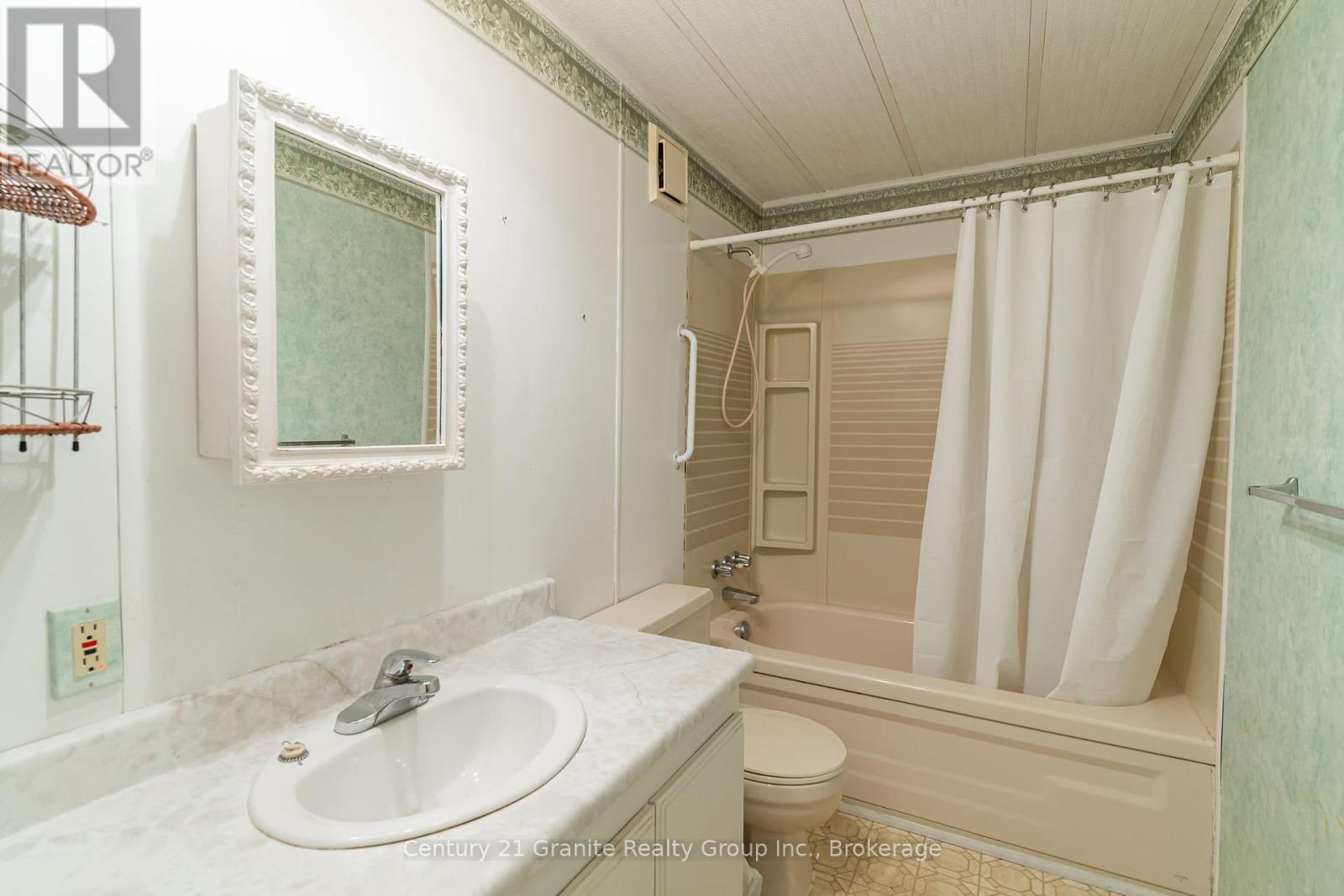 1034 Eighth Lane, Minden Hills, Ontario  K0M 2K0 - Photo 19 - X12032448