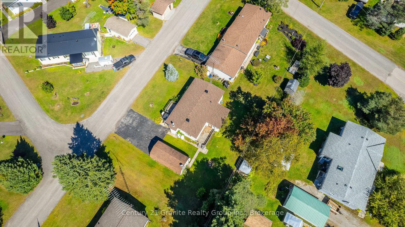 1034 Eighth Lane, Minden Hills, Ontario  K0M 2K0 - Photo 39 - X12032448