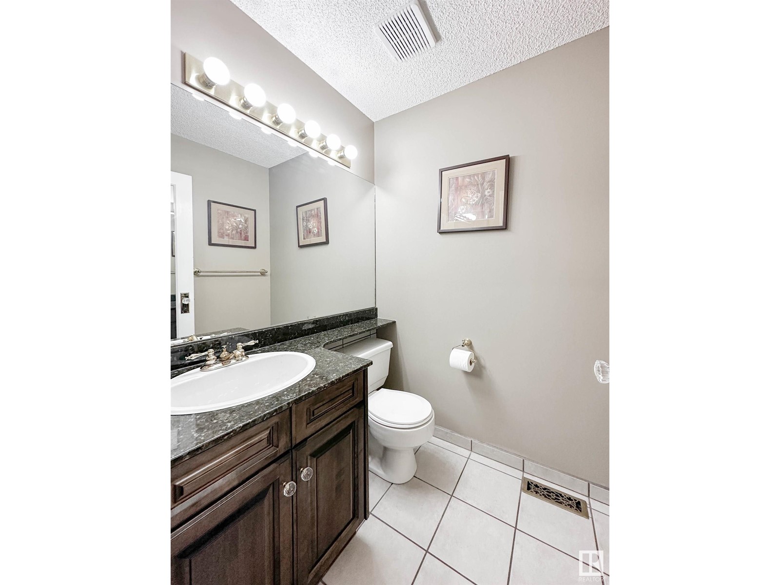 Property at 14 HIGHLAND CR image 5
