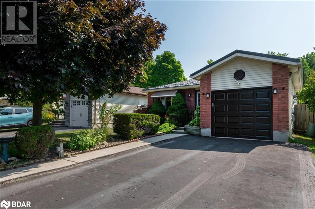 92 Hickling Trail E, Barrie, Ontario  L4M 5T3 - Photo 2 - 40708738
