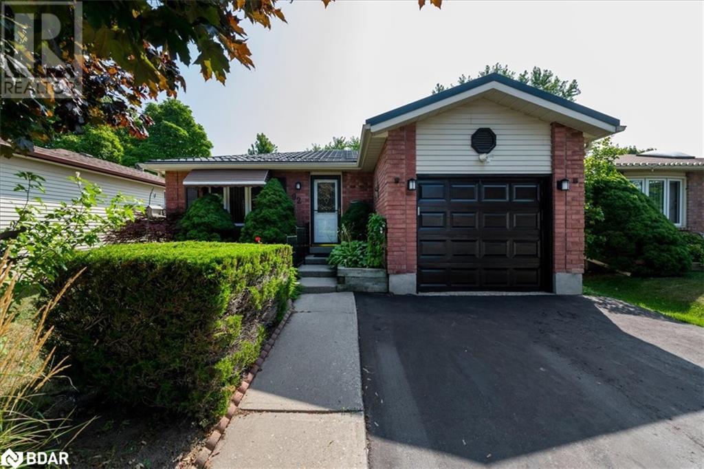 92 Hickling Trail E, Barrie, Ontario  L4M 5T3 - Photo 3 - 40708738