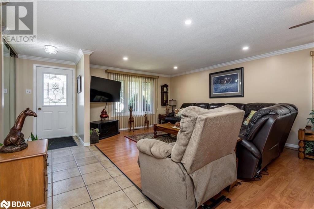 92 Hickling Trail E, Barrie, Ontario  L4M 5T3 - Photo 6 - 40708738