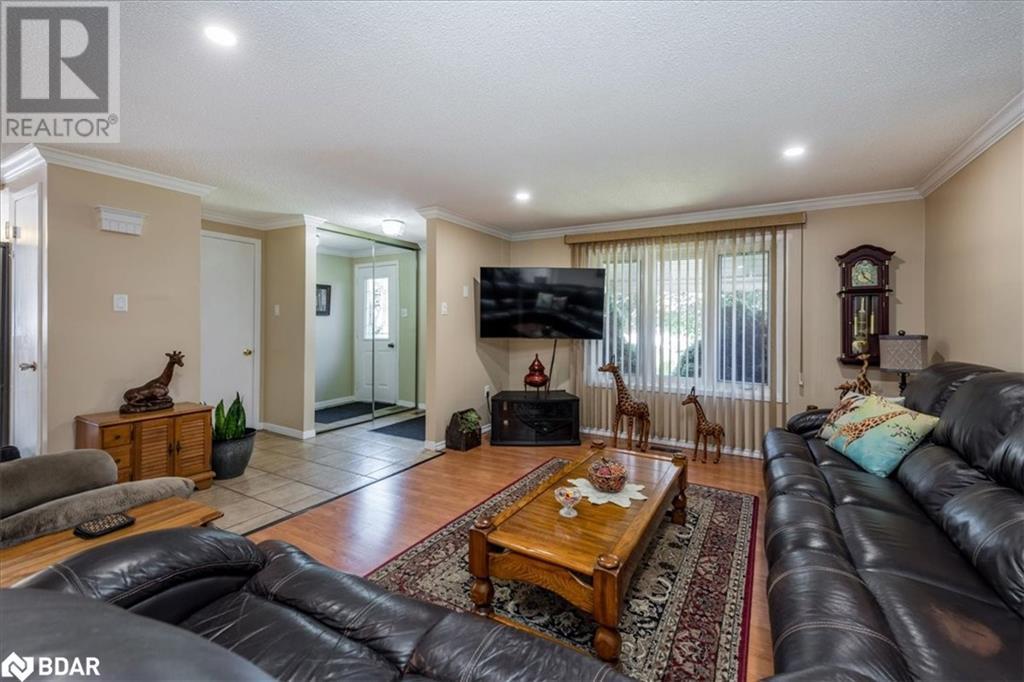 92 Hickling Trail E, Barrie, Ontario  L4M 5T3 - Photo 7 - 40708738