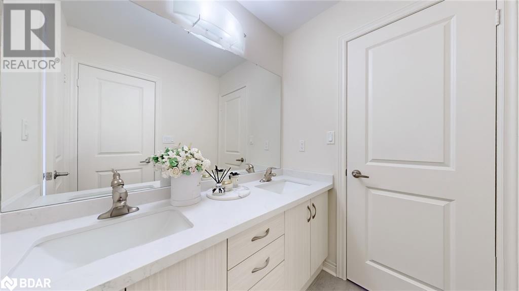 219 Inverness Way, Bradford West Gwillimbury, Ontario  L3Z 0X5 - Photo 34 - 40708704