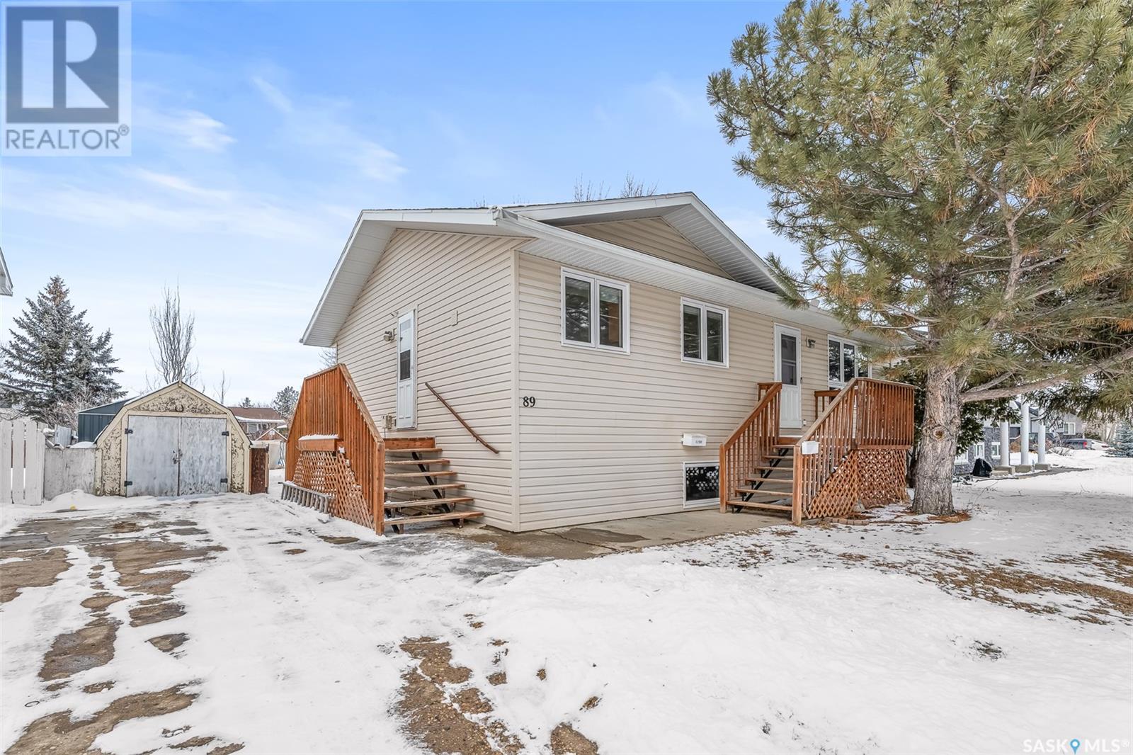 Property at 89 Daisy CRESCENT image 2