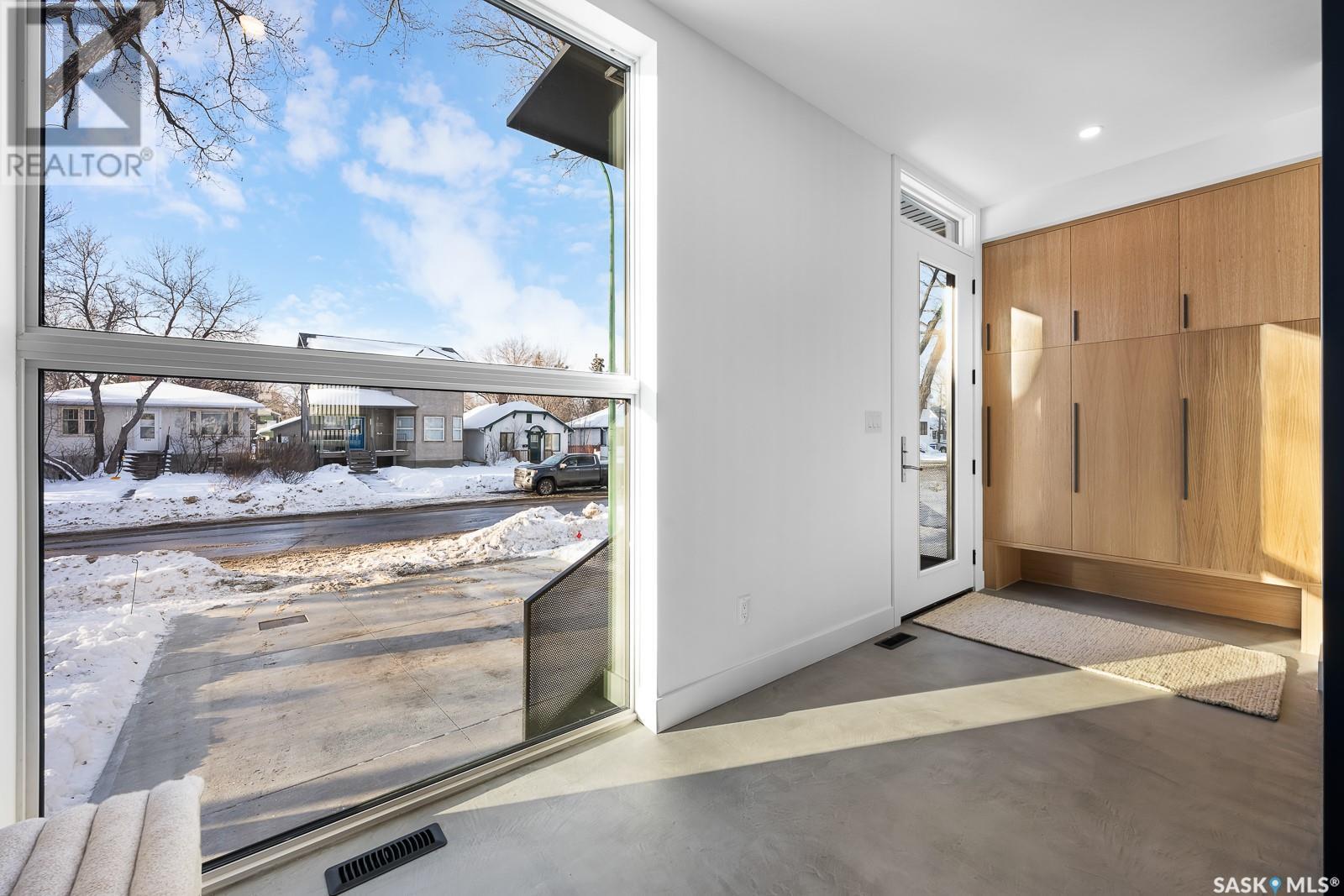 Property at 3061 Montague STREET image 3
