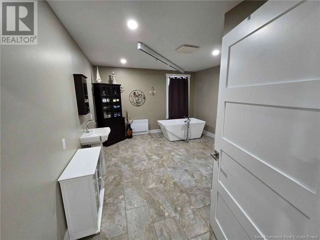 390 Acadie, Grande-Anse, New Brunswick  E8N 1C9 - Photo 34 - NB114528
