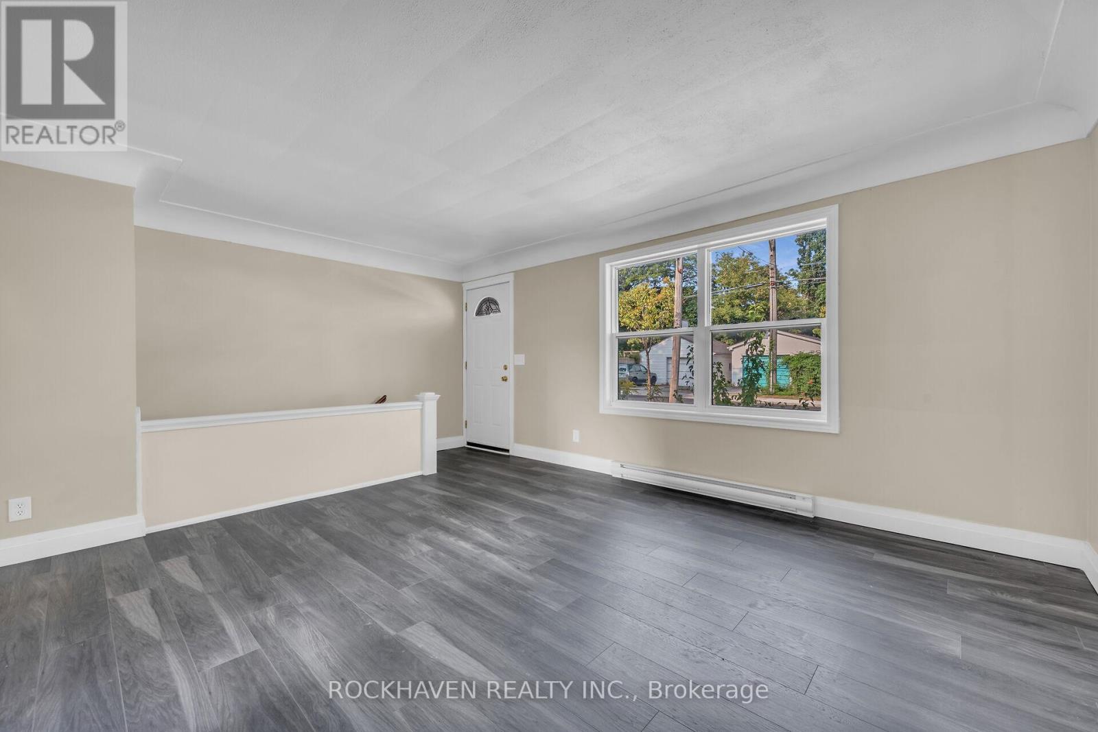36 Macklin Street N, Hamilton, Ontario  L8S 3S1 - Photo 6 - X12032364