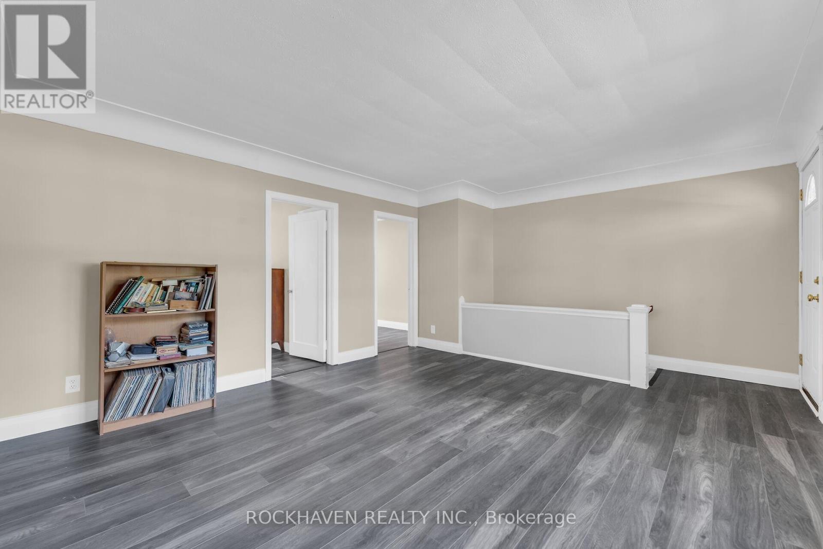 36 Macklin Street N, Hamilton, Ontario  L8S 3S1 - Photo 9 - X12032364