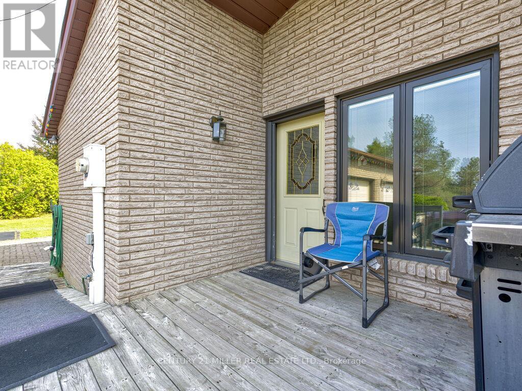 11331 Amos Drive, Milton, Ontario  L0P 1B0 - Photo 5 - W12032488