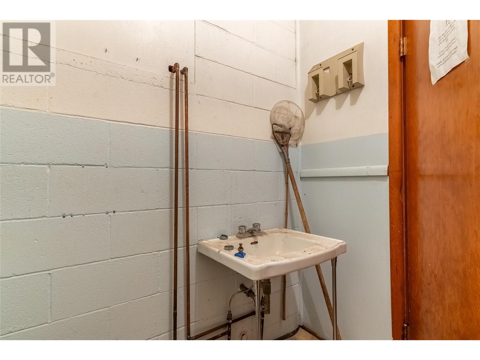 301 Brink Street, Ashcroft, British Columbia  V0K 1A0 - Photo 33 - 10339892