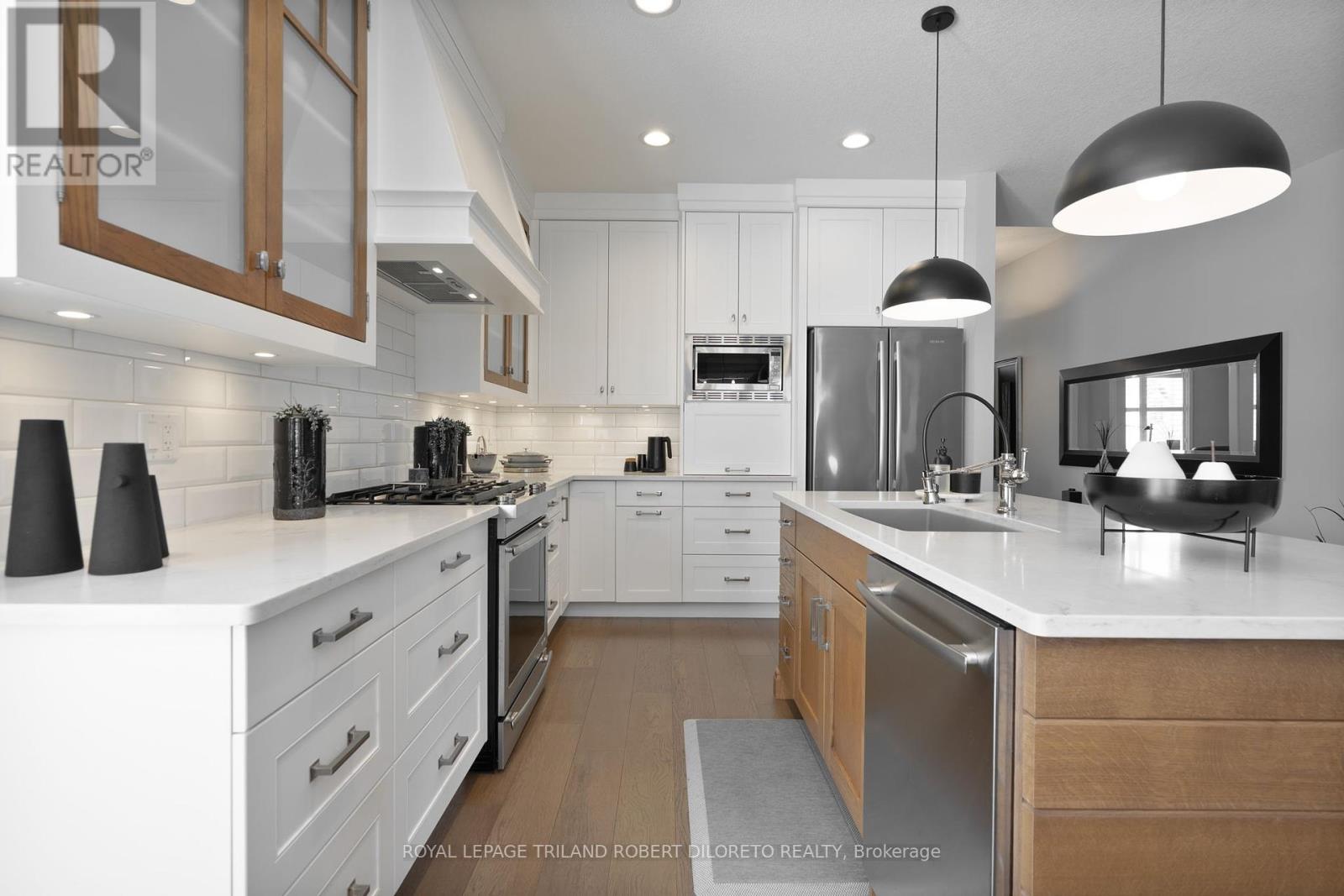 Photo 15 of 29 for 2276 Torrey Pines Way