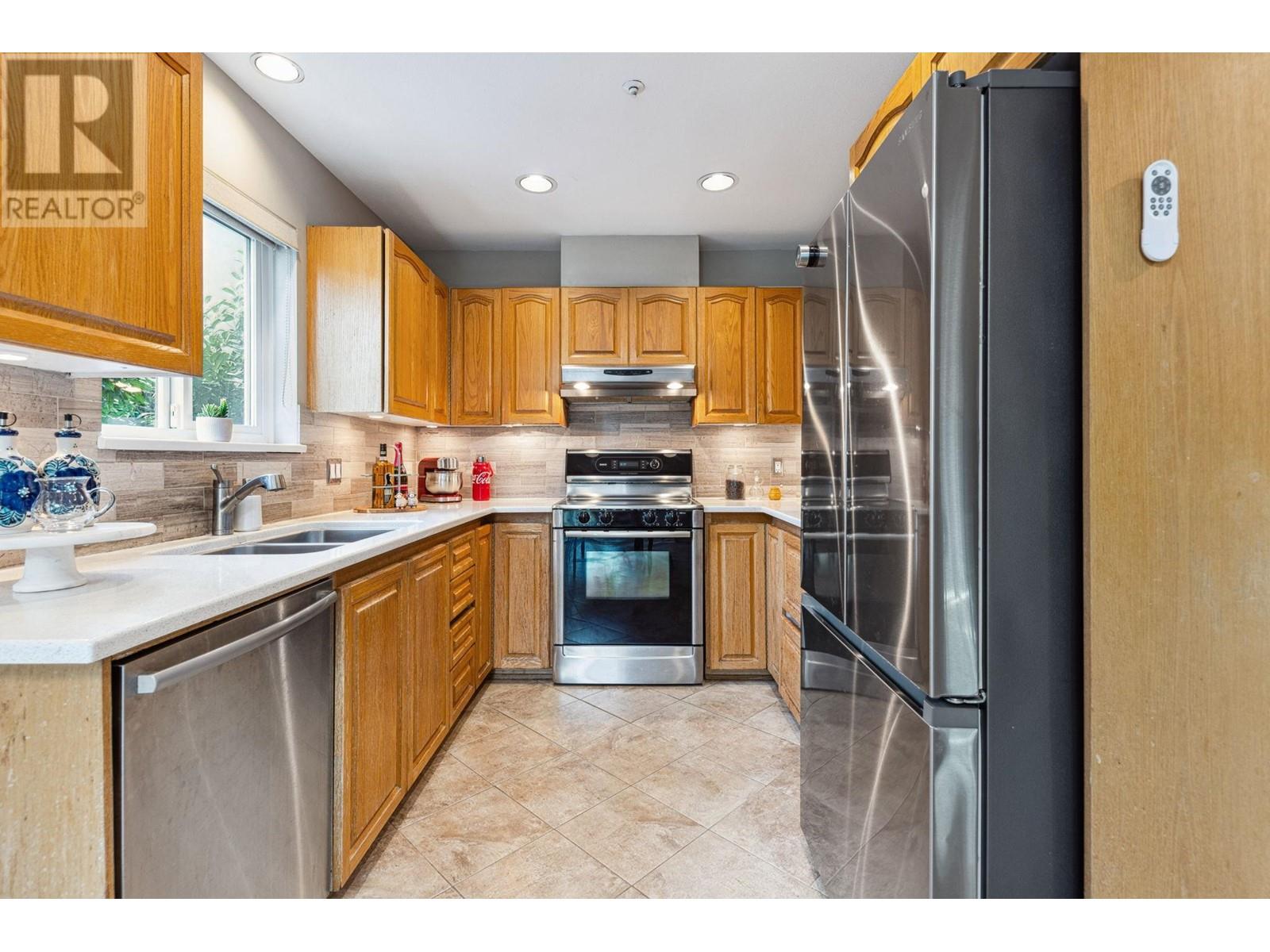 2342 W 6th Avenue, Vancouver, British Columbia  V6K 1V9 - Photo 13 - R2980359