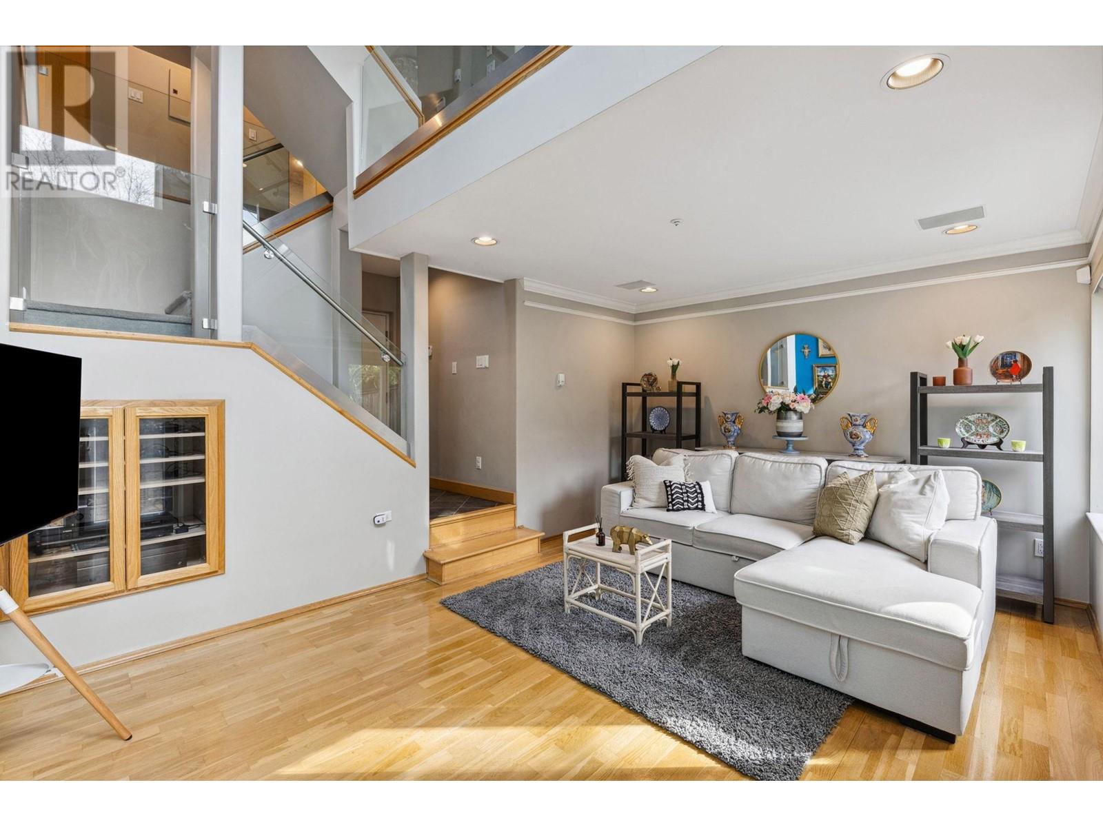 2342 W 6th Avenue, Vancouver, British Columbia  V6K 1V9 - Photo 4 - R2980359