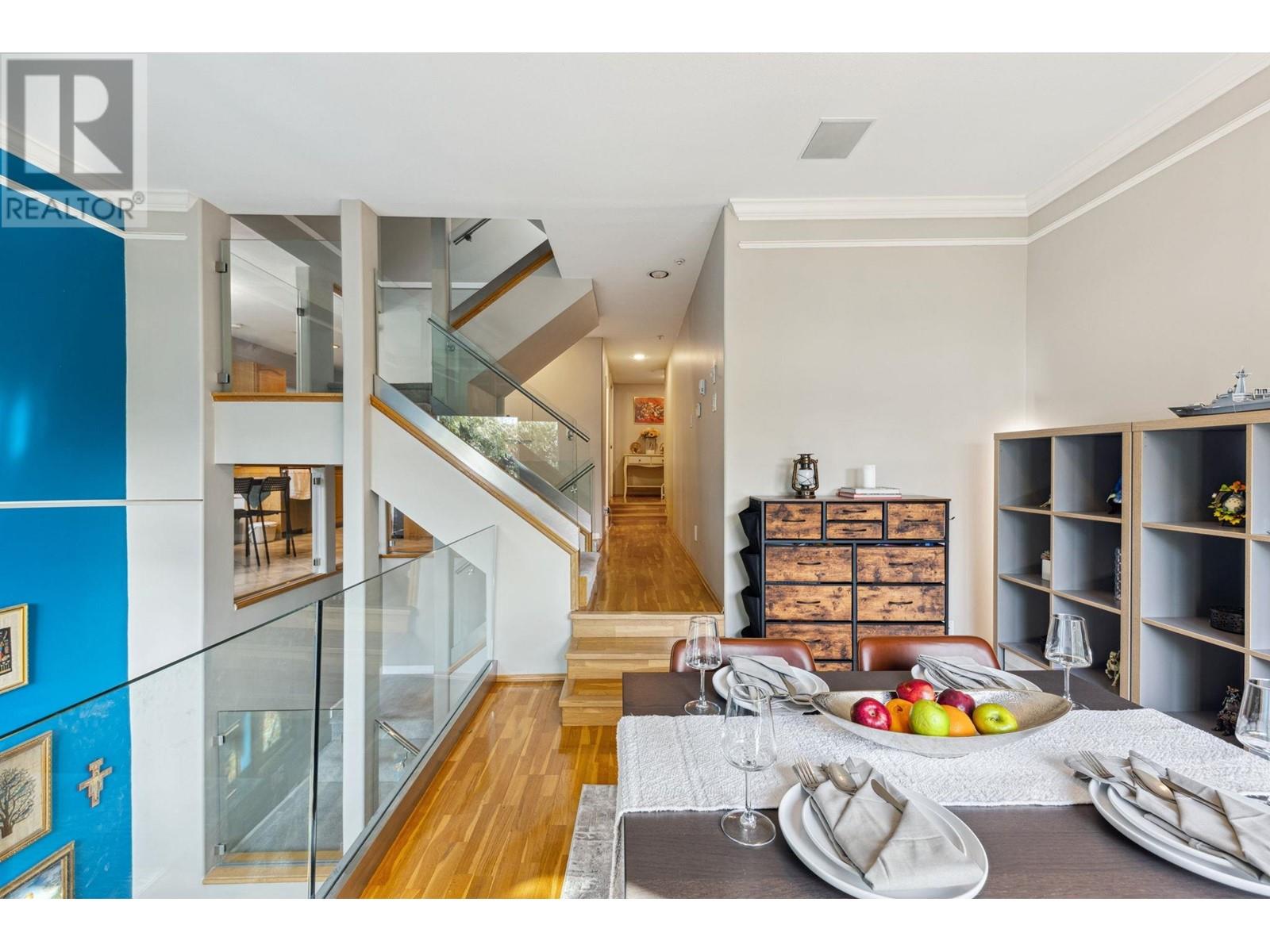 2342 W 6th Avenue, Vancouver, British Columbia  V6K 1V9 - Photo 8 - R2980359