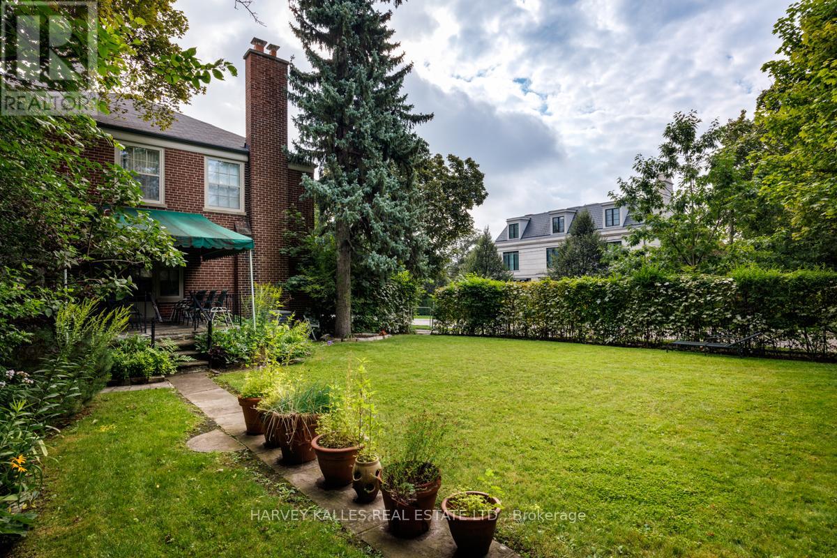 20 Ava Road, Toronto, Ontario  M5P 1Y2 - Photo 8 - C12032521