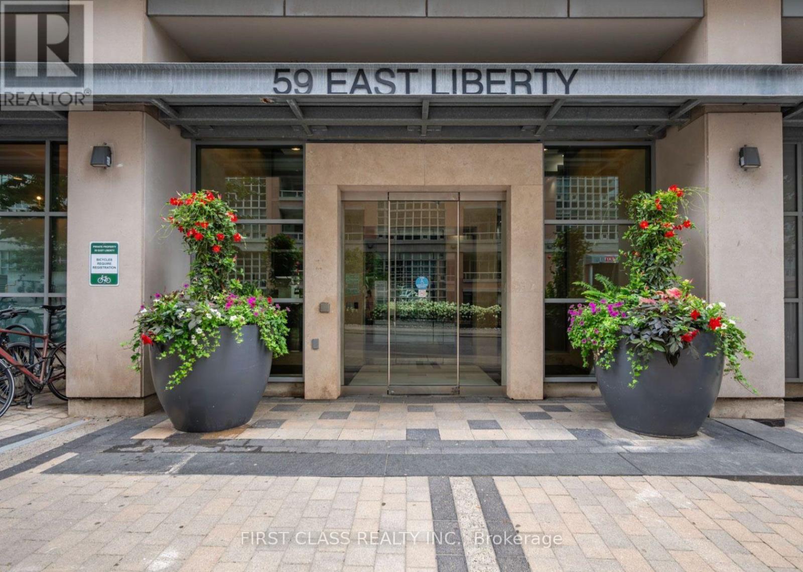 1702 - 59 East Liberty Street, Toronto, Ontario  M6K 3R1 - Photo 2 - C12032523