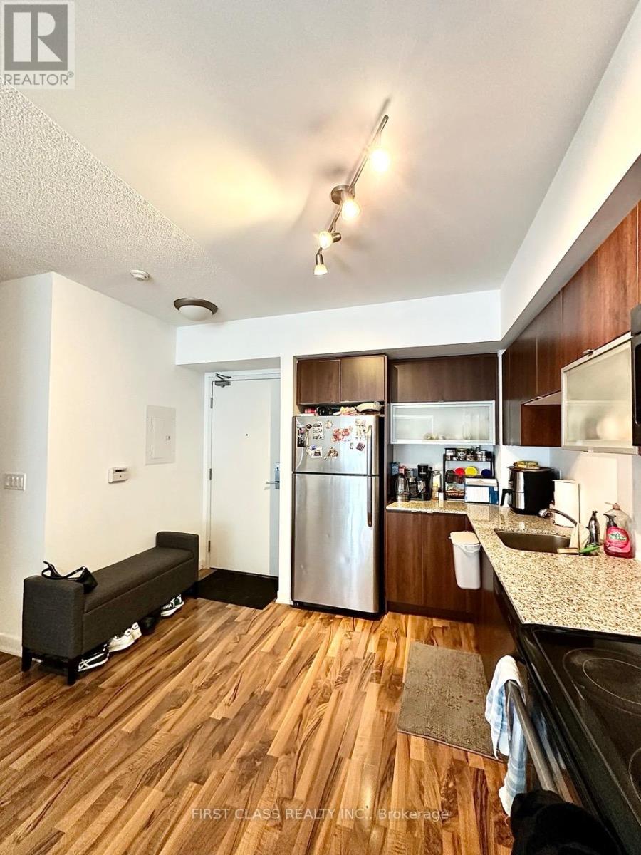 1702 - 59 East Liberty Street, Toronto, Ontario  M6K 3R1 - Photo 4 - C12032523