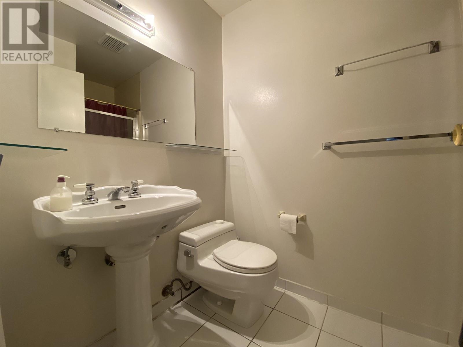 6828 Inverness Street, Vancouver, British Columbia  V5X 4G2 - Photo 11 - R2979398