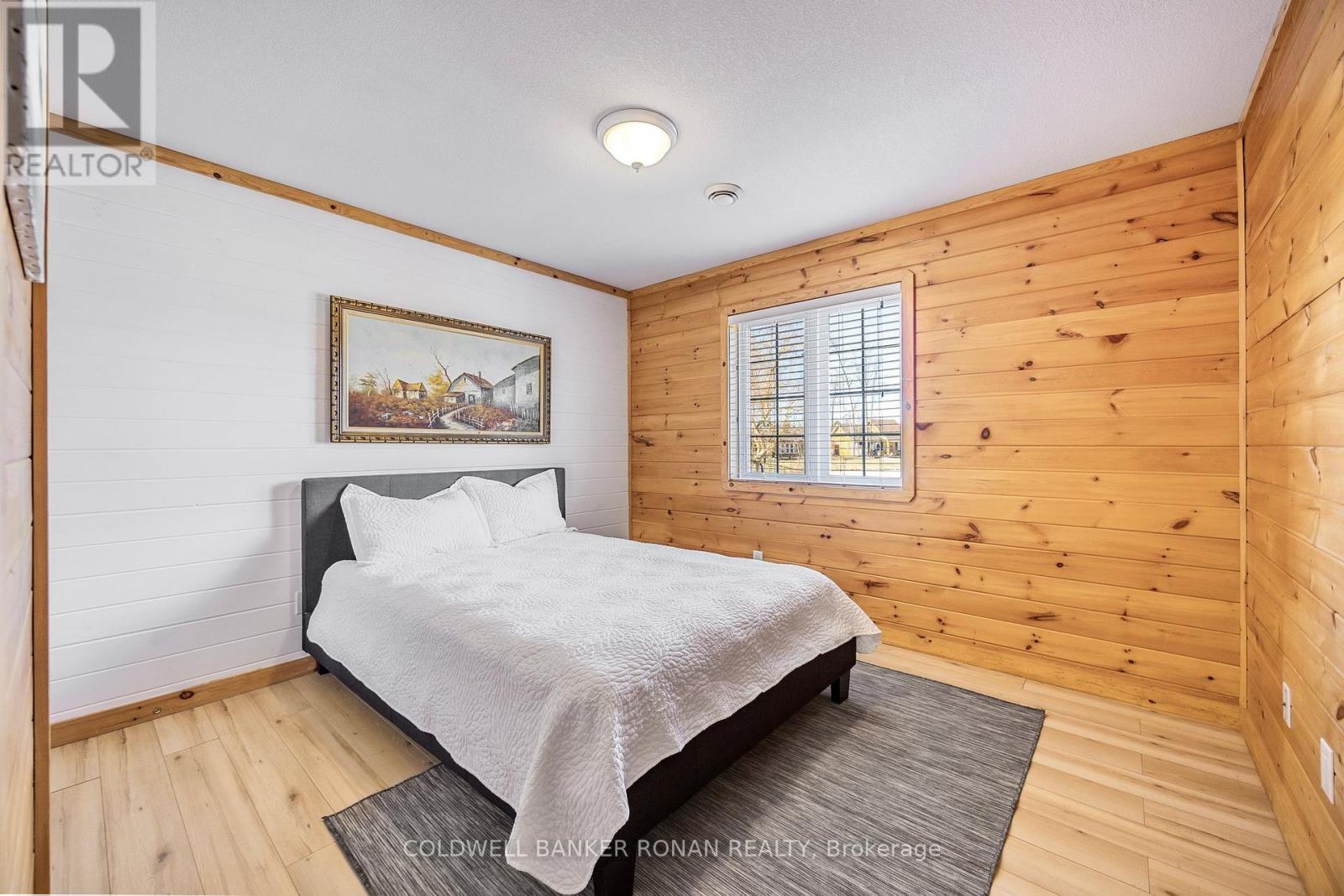 26 Cabin Crescent, Wasaga Beach, Ontario  L9Z 1X7 - Photo 12 - S12032513