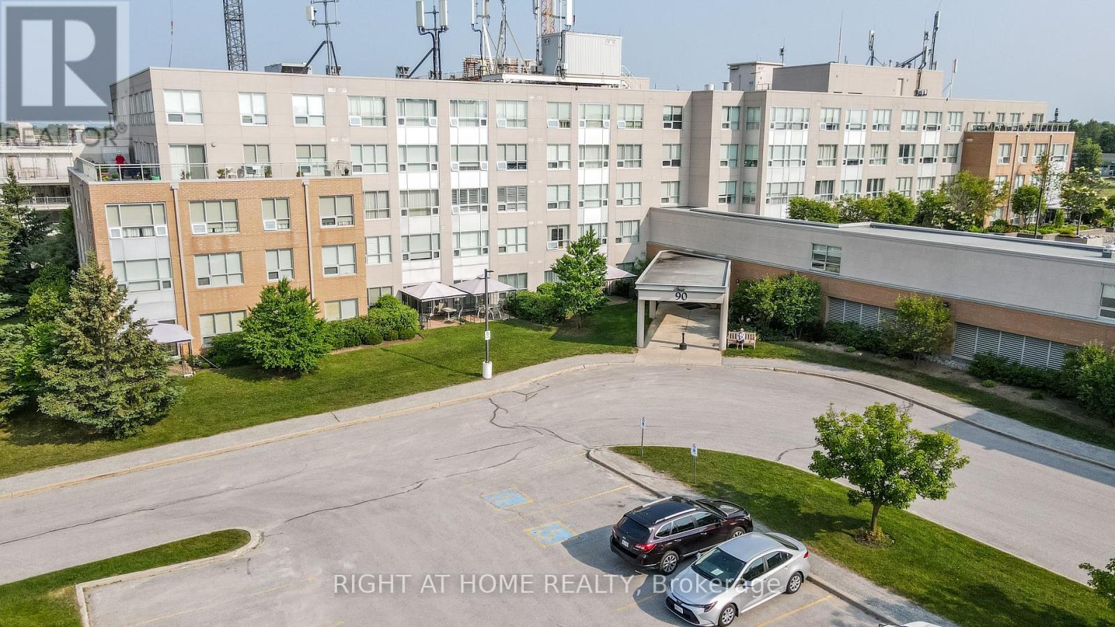 Property at 507 - 90 DEAN AVENUE image 1