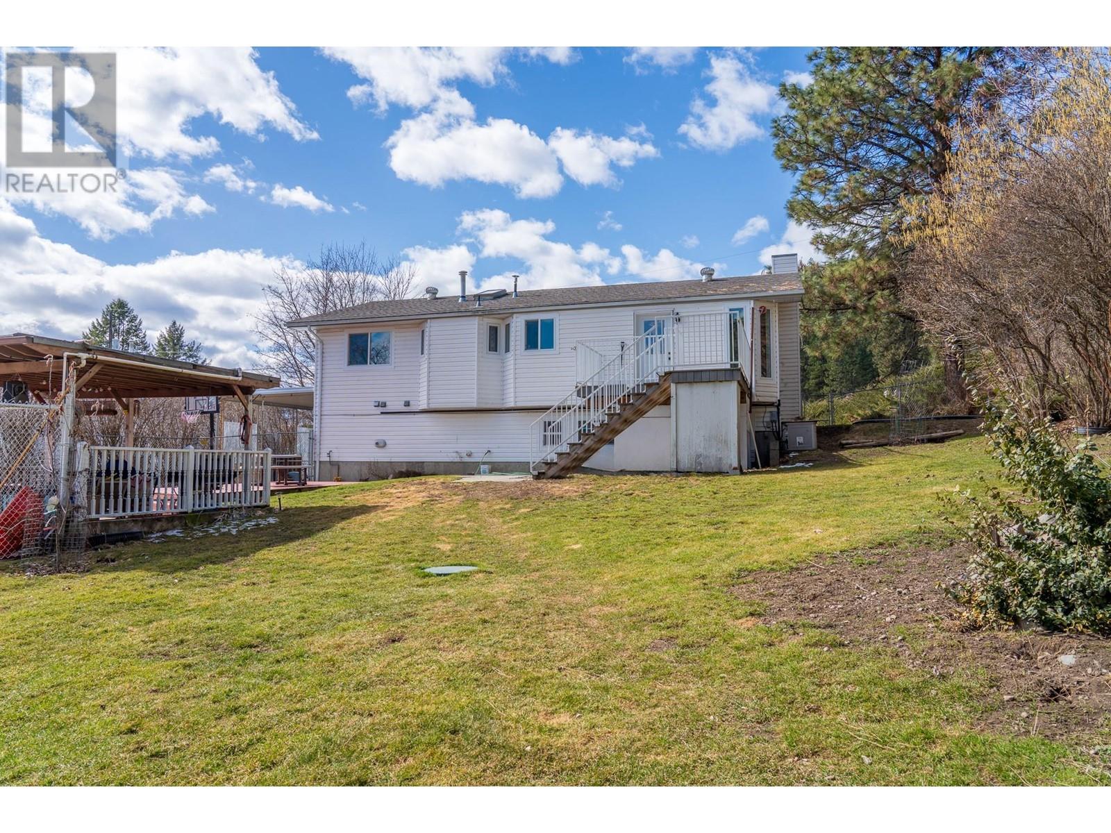 Property at 6846 Galena Avenue image 3