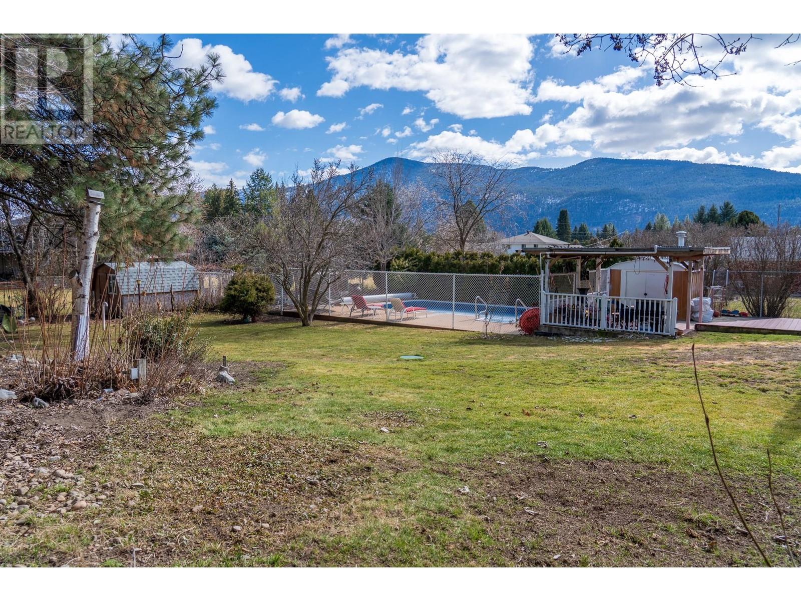 Property at 6846 Galena Avenue image 5