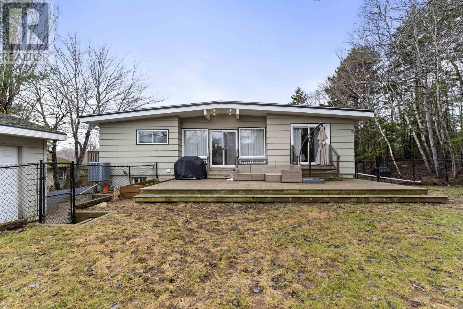 26 Gregory Drive, Dartmouth, Nova Scotia  B2M 3M6 - Photo 3 - 202505429