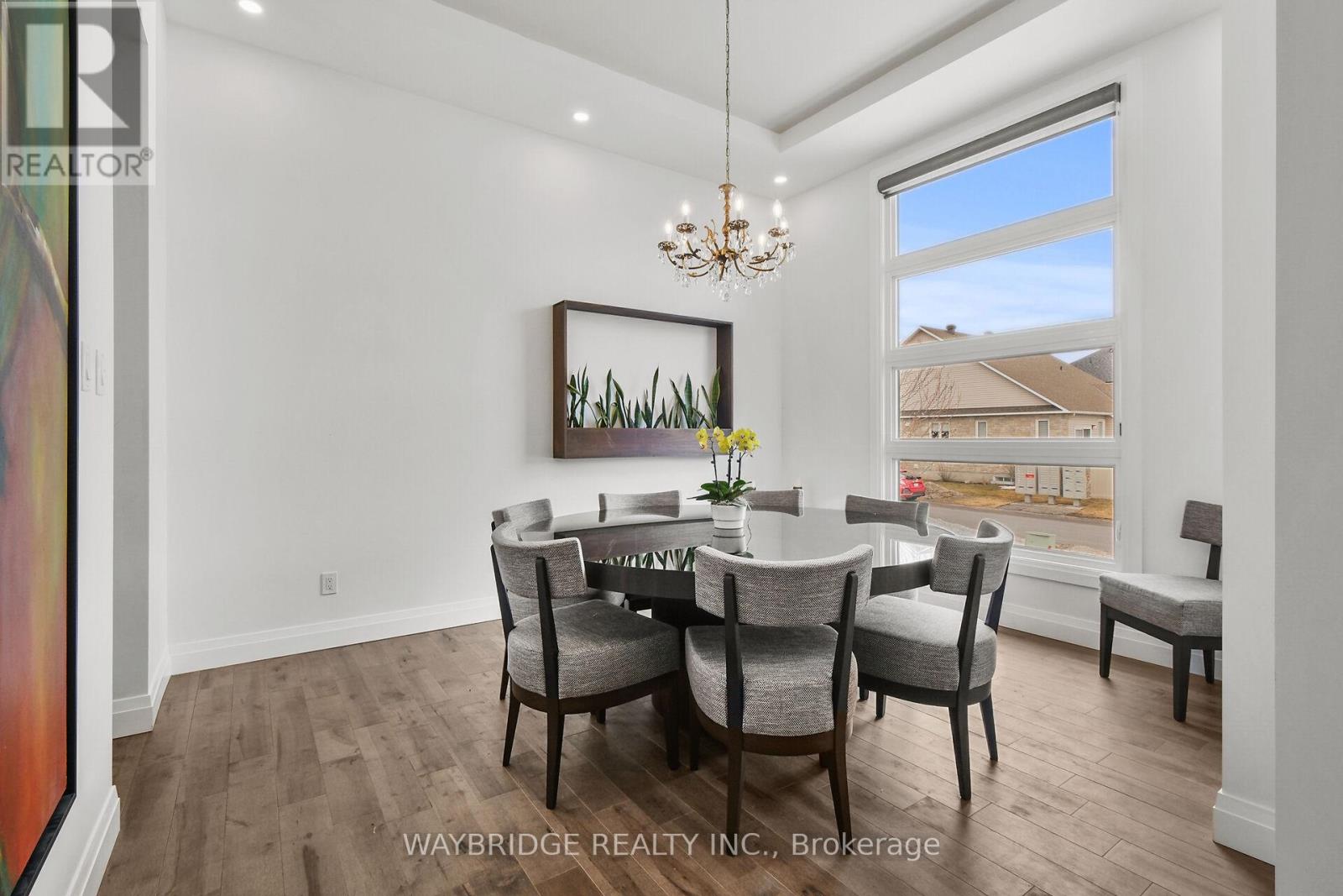 Property at 1069 DIAMOND STREET image 5