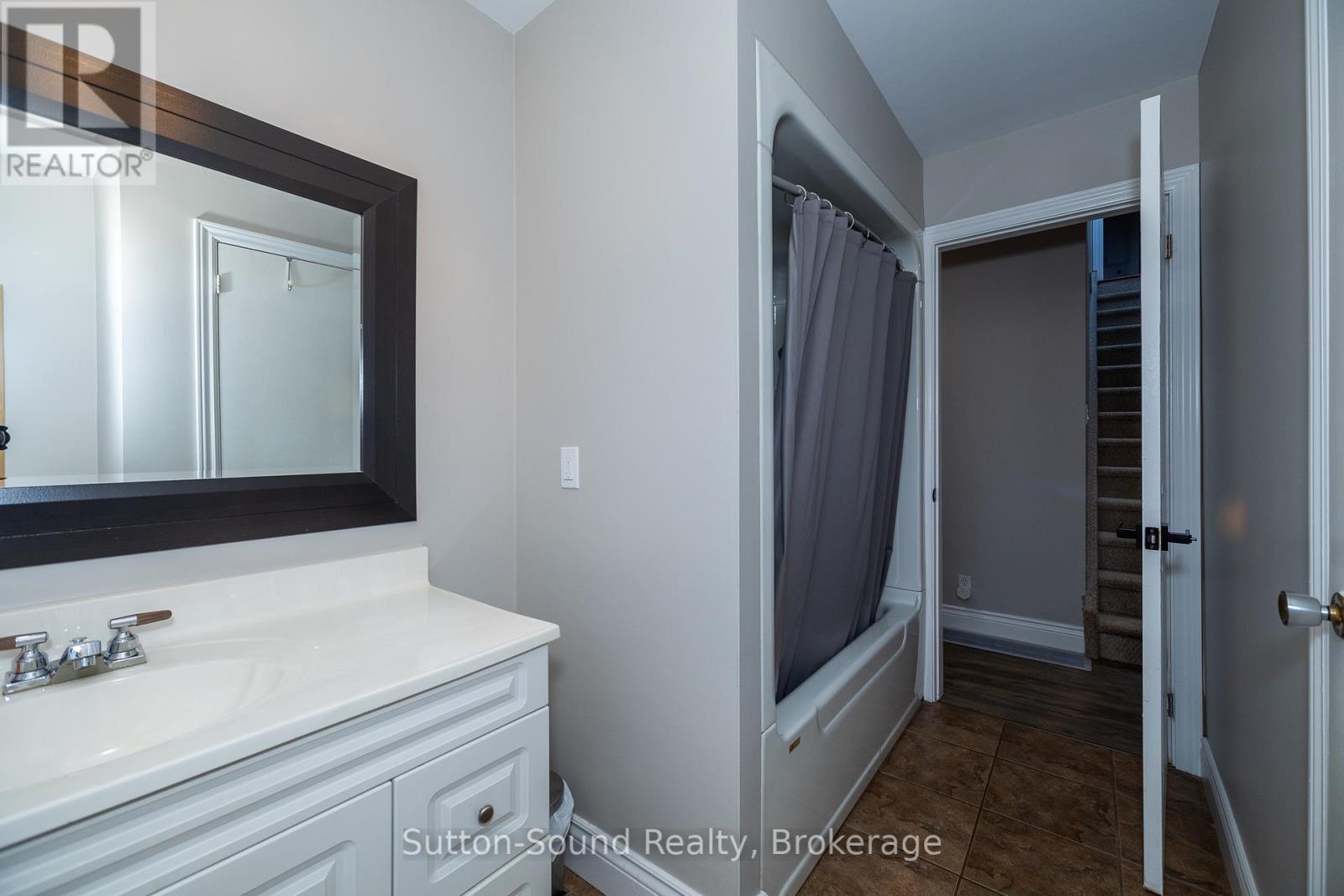 545 10th A Street W, Owen Sound, Ontario  N4K 3R7 - Photo 18 - X11954623
