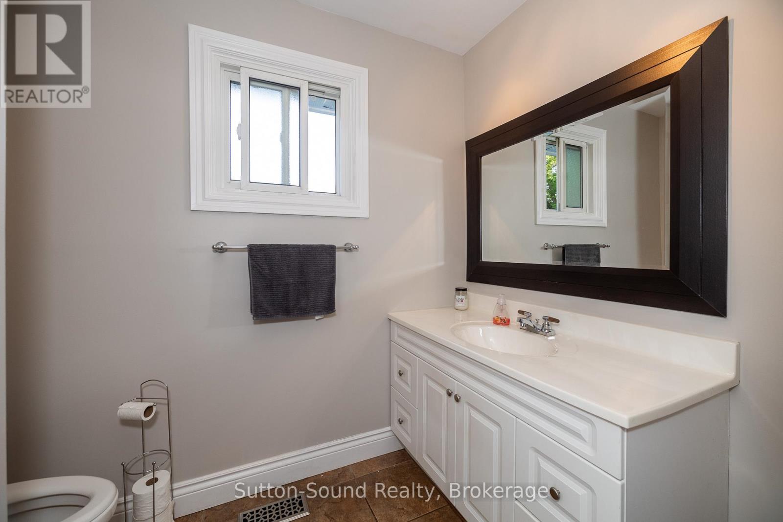 545 10th A Street W, Owen Sound, Ontario  N4K 3R7 - Photo 19 - X11954623