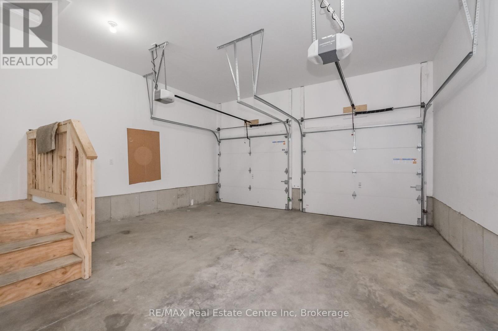 59 York Street E, Centre Wellington, Ontario  N0B 1S0 - Photo 14 - X12032661