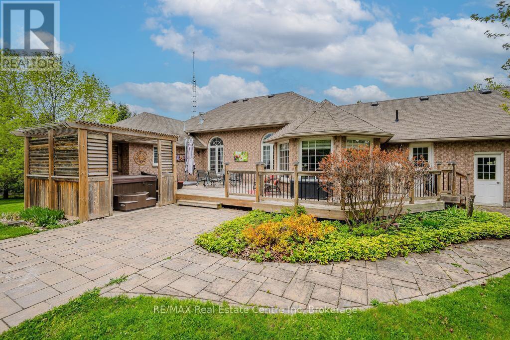 7568 Marden Road, Guelph/eramosa, Ontario  N1H 6J2 - Photo 31 - X12032711