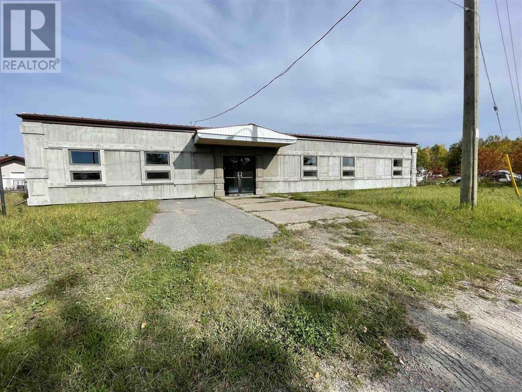 122 Lorne ST, Chapleau, Ontario