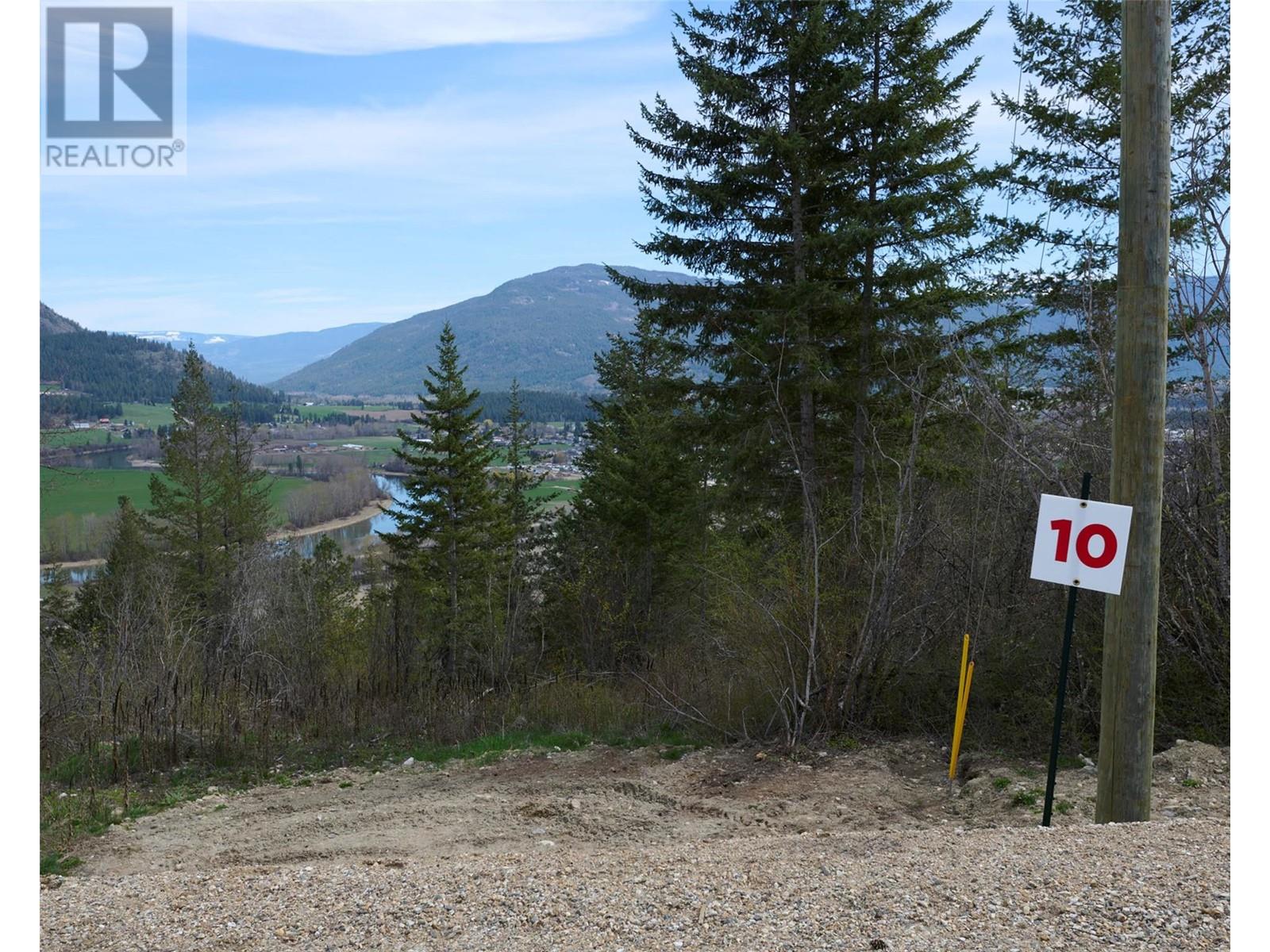 207 Crooked Pine Road, Enderby, British Columbia