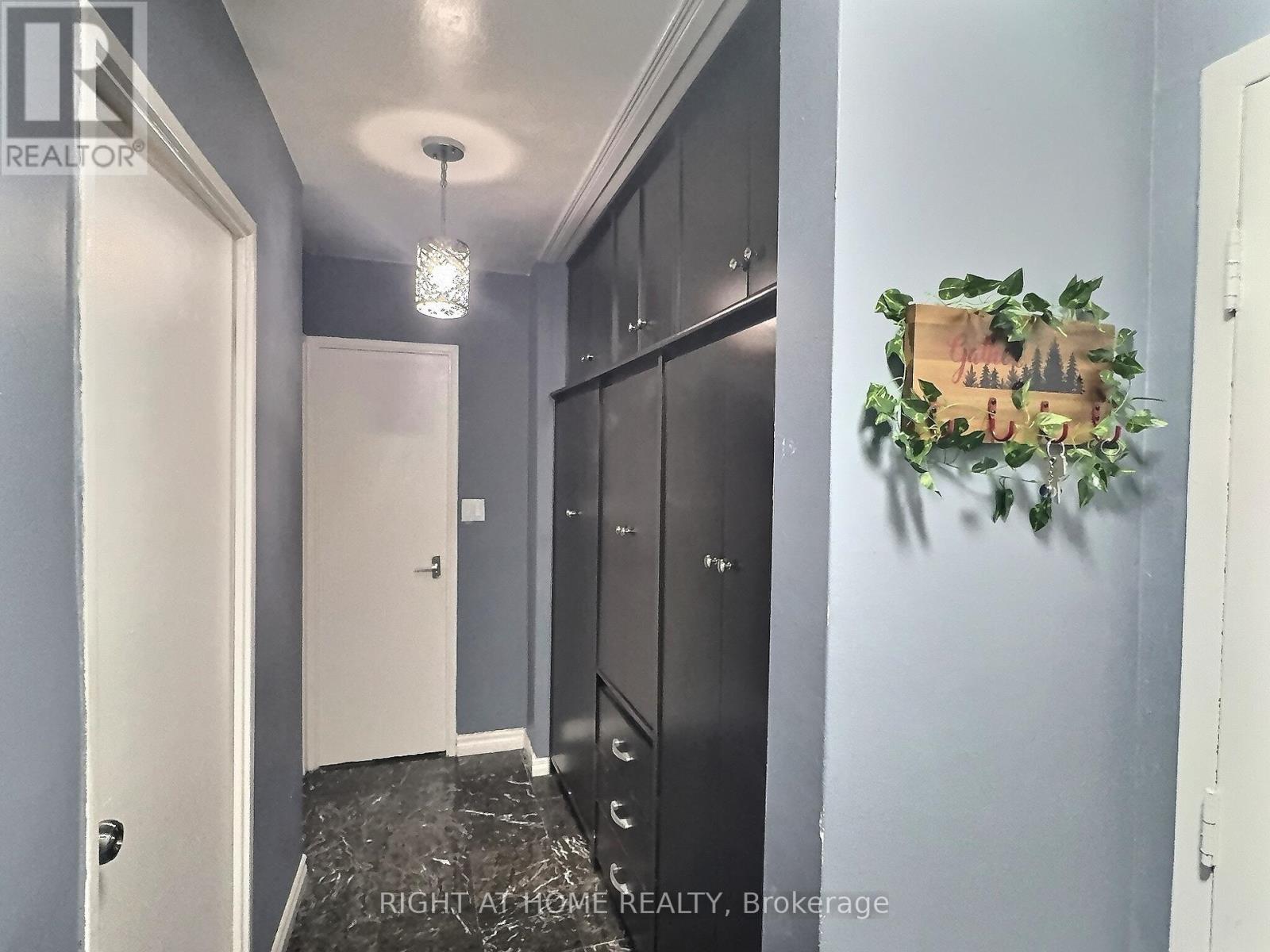 1202 - 1 Massey Square, Toronto, Ontario  M4C 5L4 - Photo 14 - E12032669