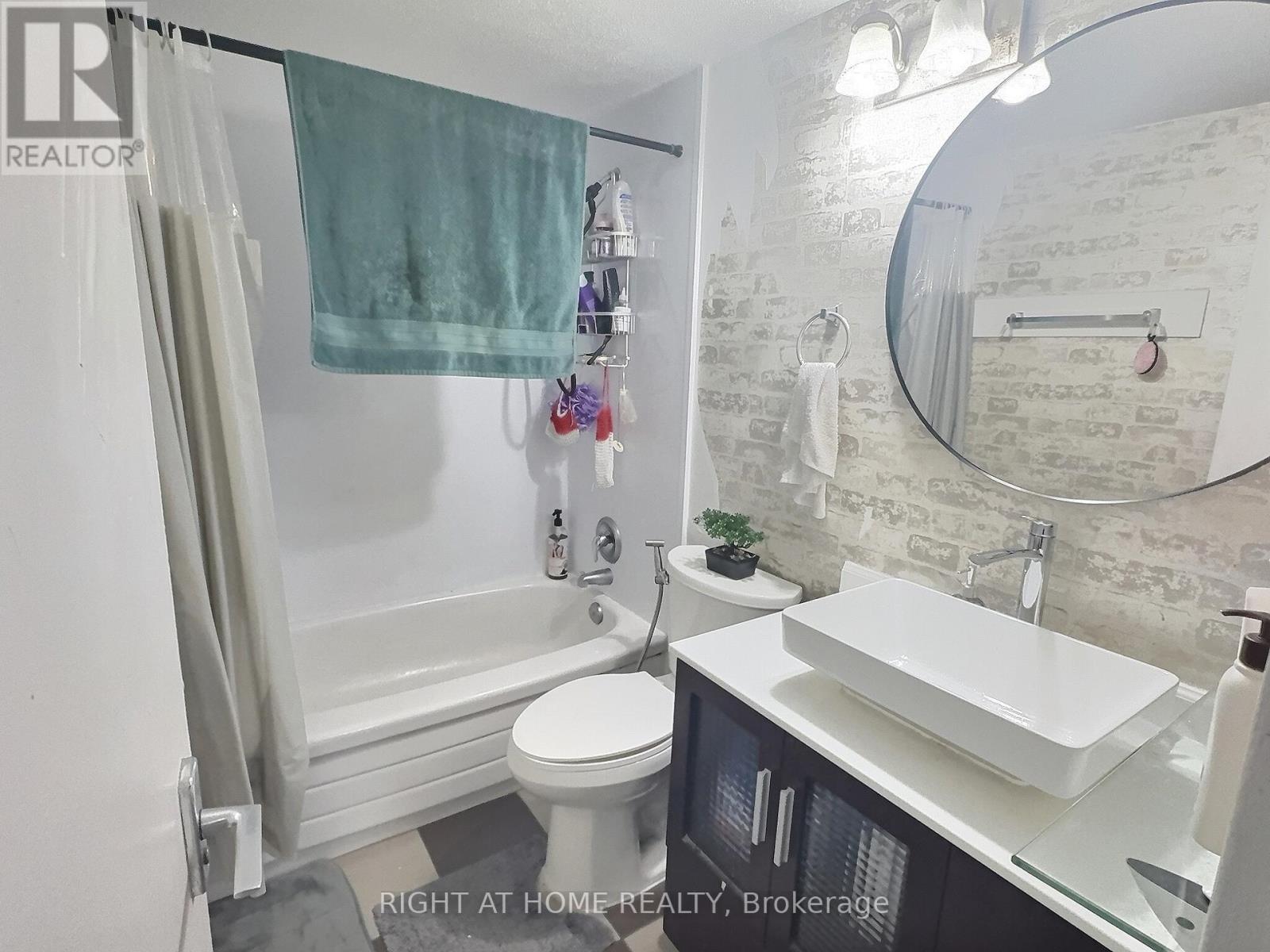 1202 - 1 Massey Square, Toronto, Ontario  M4C 5L4 - Photo 15 - E12032669