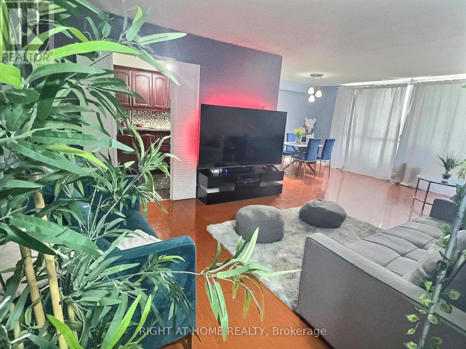 1202 - 1 Massey Square, Toronto, Ontario  M4C 5L4 - Photo 19 - E12032669