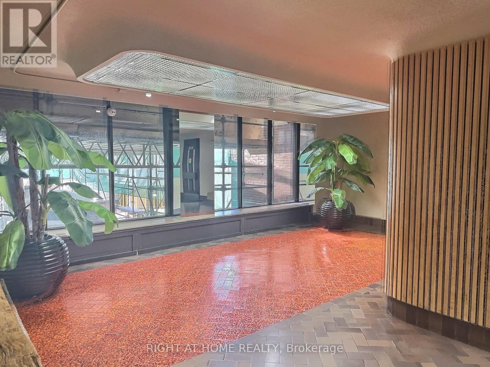 1202 - 1 Massey Square, Toronto, Ontario  M4C 5L4 - Photo 31 - E12032669