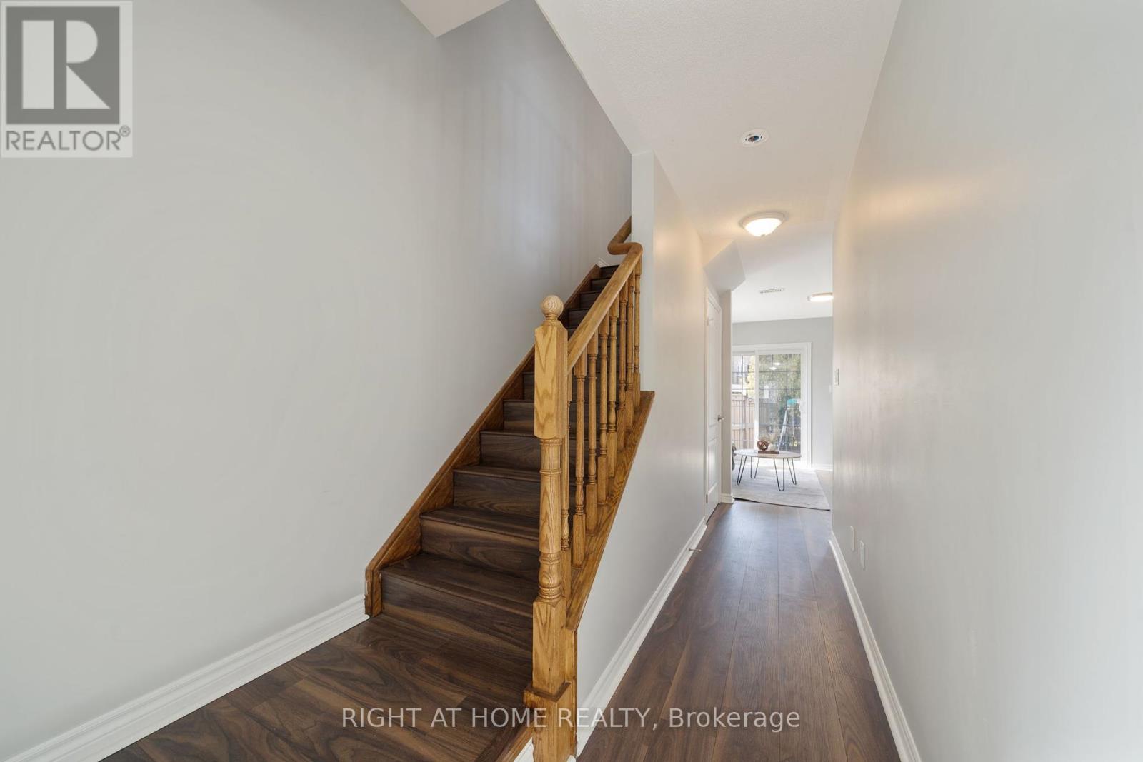 Property at 53 FERRIS SQUARE image 4