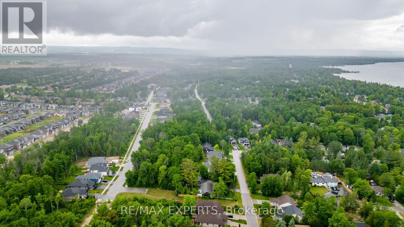 30 Crocus Drive, Wasaga Beach, Ontario  L9Z 2Z7 - Photo 11 - S12032641
