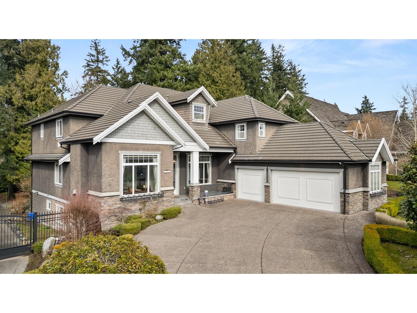 Property at 14433 33A AVENUE image 1