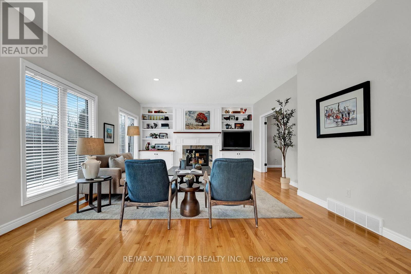 Property at 635 HONEYWOOD PLACE image 5