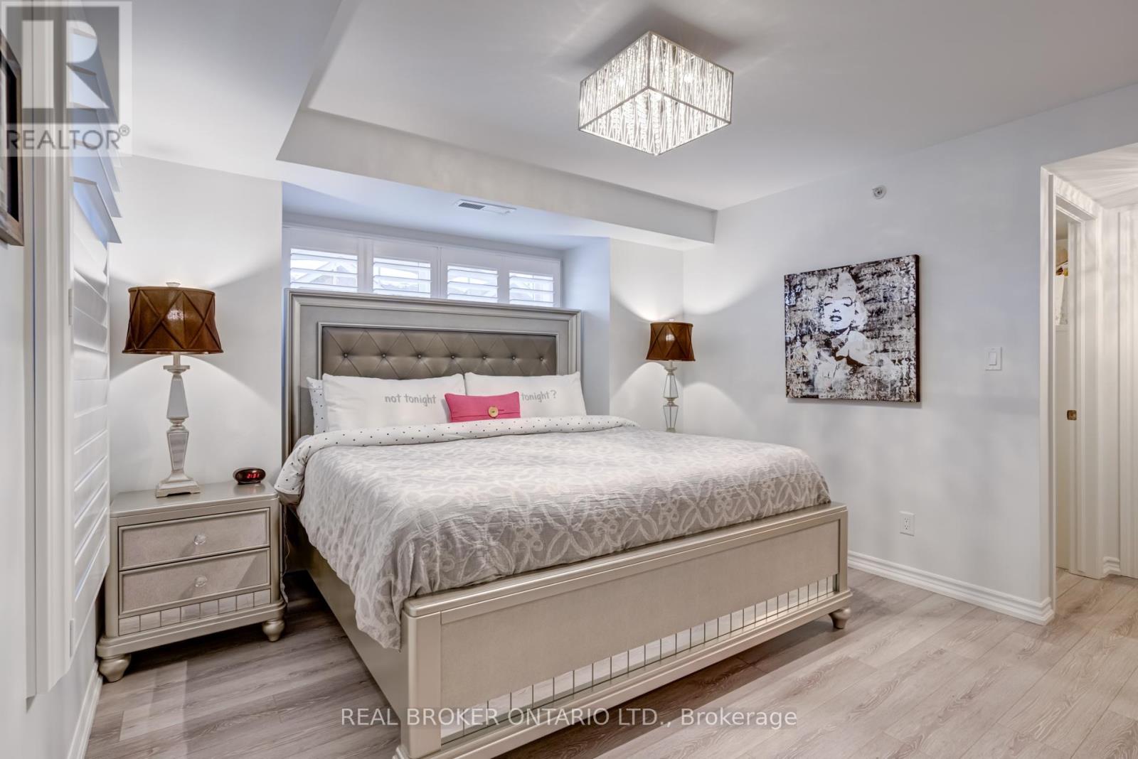413 - 1460 Bishops Gate, Oakville, Ontario  L6M 4N5 - Photo 13 - W12032704